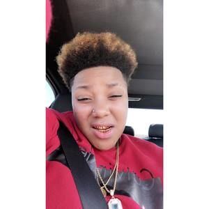 Meet your Posher, Crystal